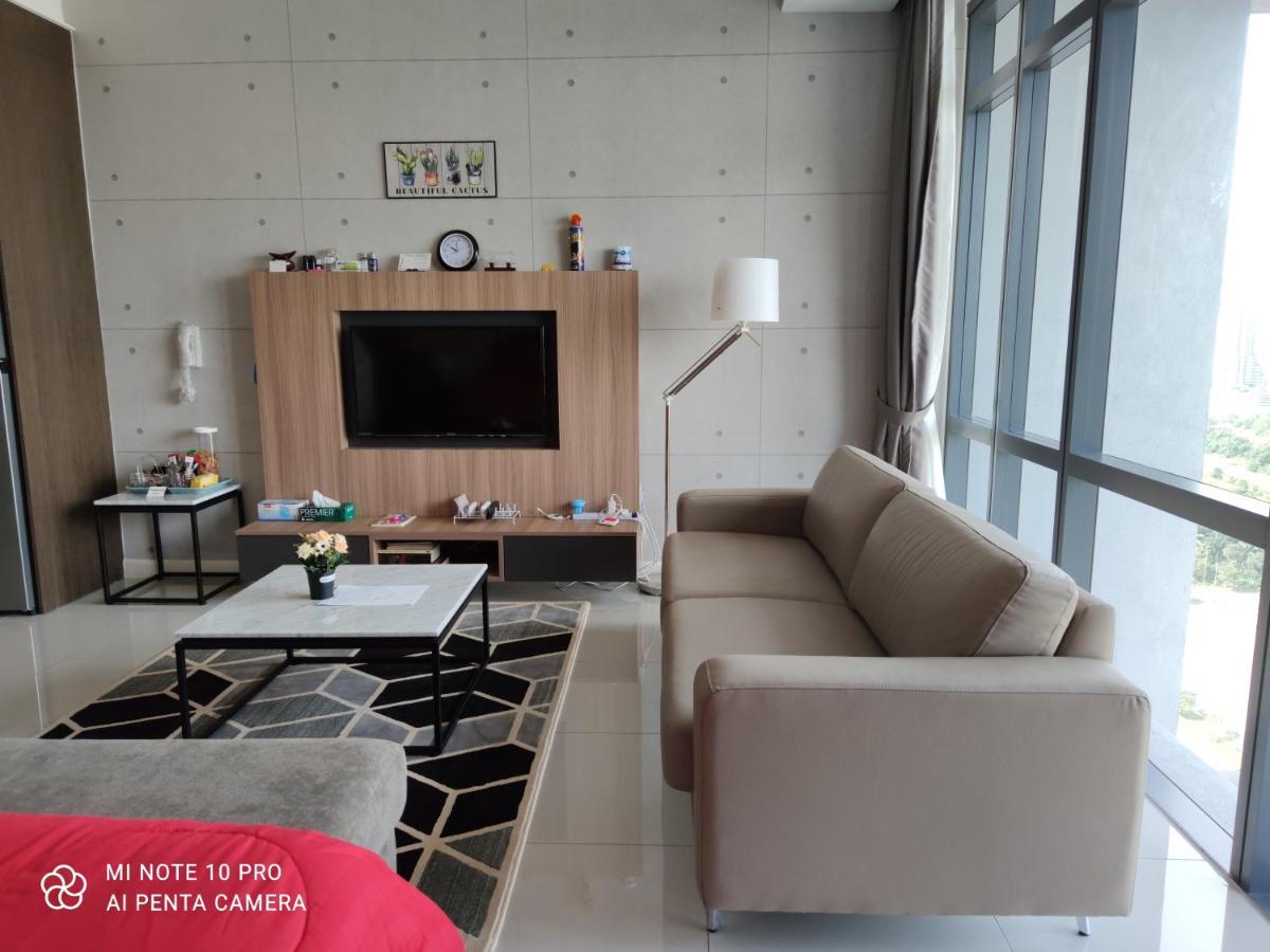 Kumkum Homestay Studio Нусаджая Екстериор снимка